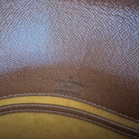 Louis Vuitton Musette Tango Monogram Canvas Shoulder Bag – Authentic - Picture 4 of 9